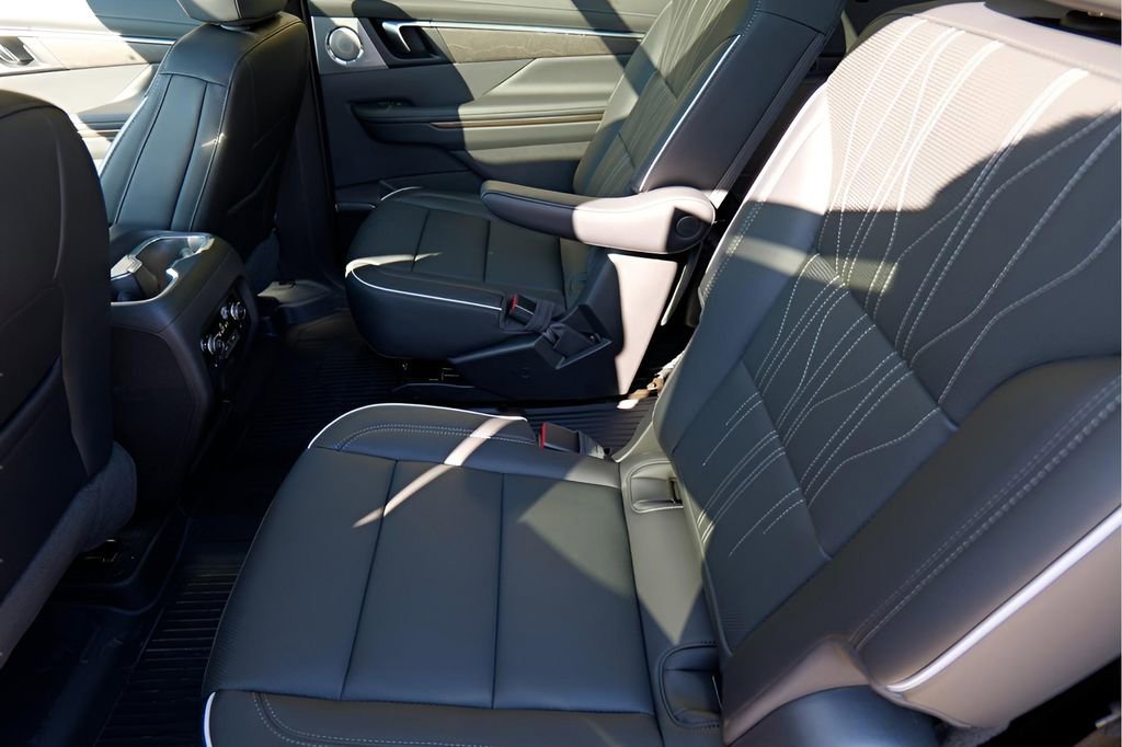 New 2026 Buick Enclave Avenir w/ Super Cruise Package image 16