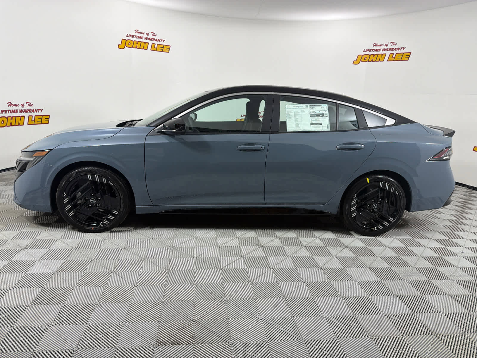 New 2026 Nissan Sentra SR w/ Floor Mat Package image 2