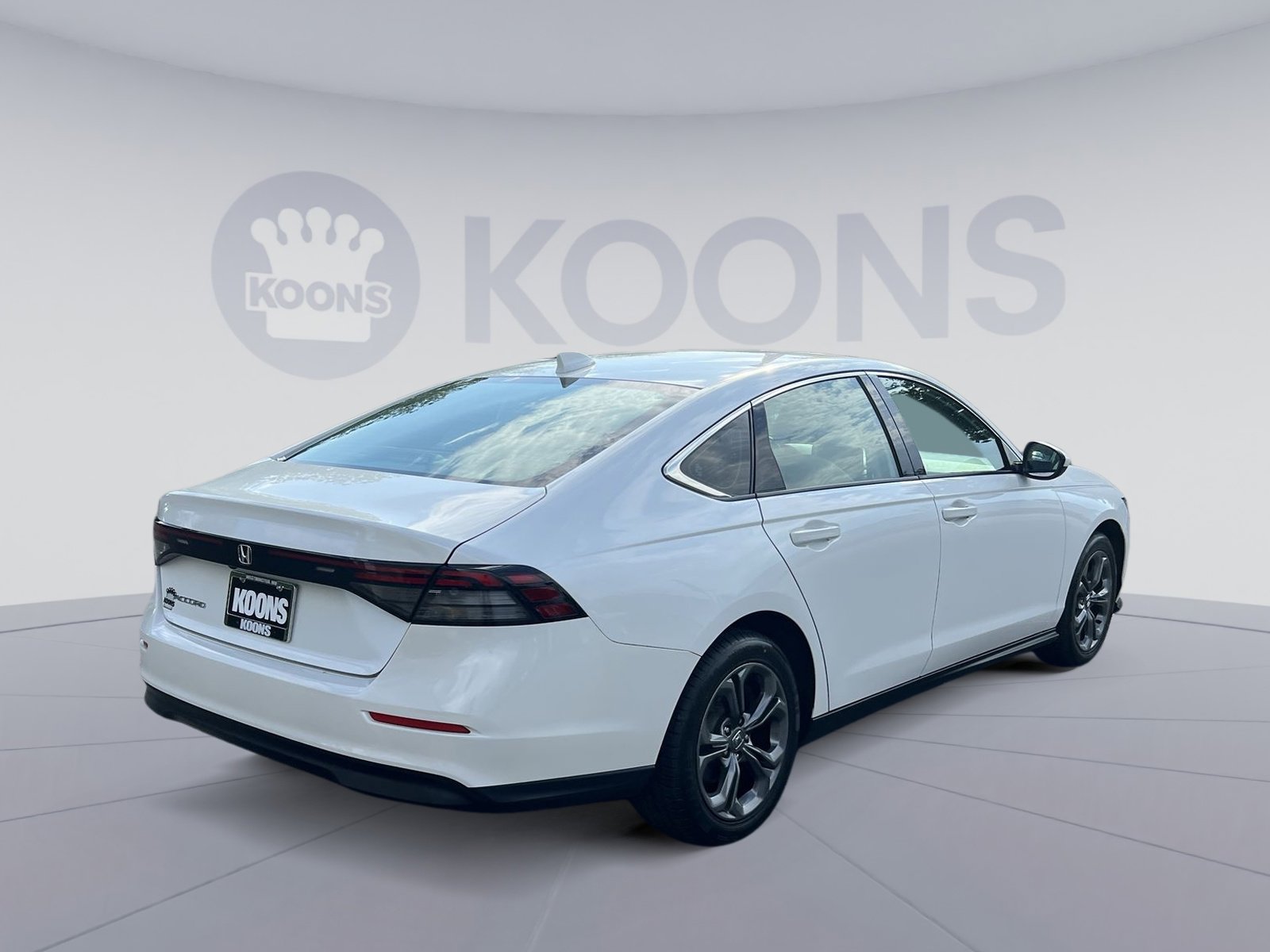 Used 2023 Honda Accord EX image 7