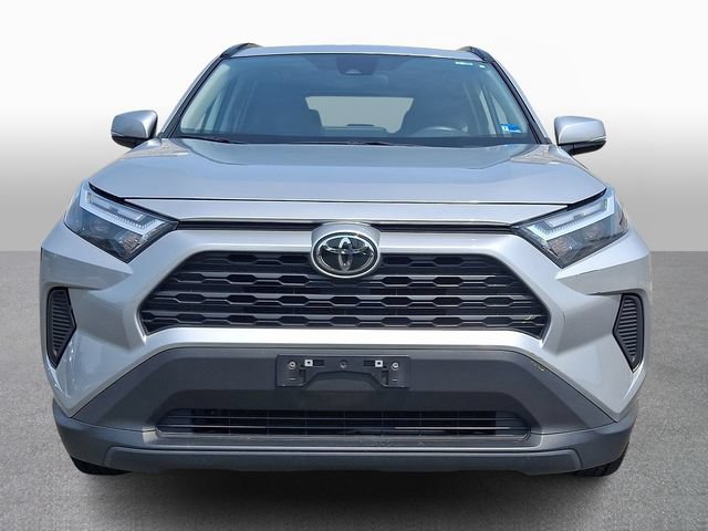 Used 2024 Toyota RAV4 XLE AWD/4WD image 2