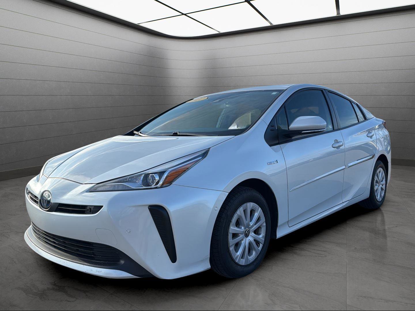 Used 2022 Toyota Prius LE
