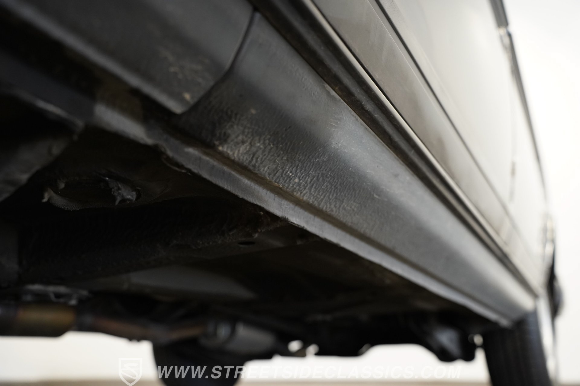 Used 1988 Volvo 240 Sedan RWD image 23