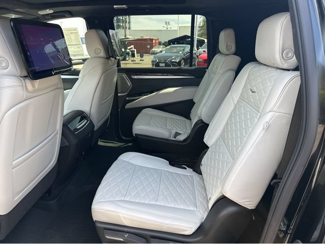 New 2026 Cadillac Escalade ESV Platinum Sport w/ LPO, ONYX Package AWD/4WD image 27