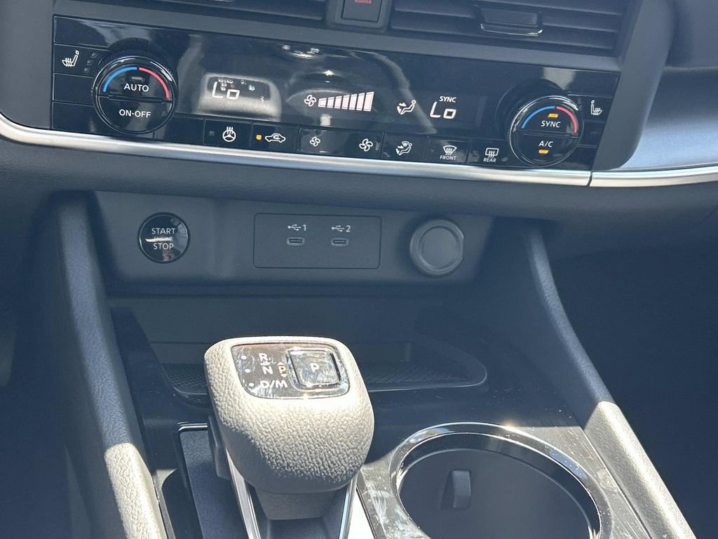 New 2026 Nissan Rogue SV AWD/4WD image 34