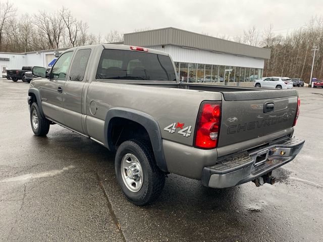 Used 2006 Chevrolet Silverado 2500 LS w/ Snow Plow Prep Package image 3
