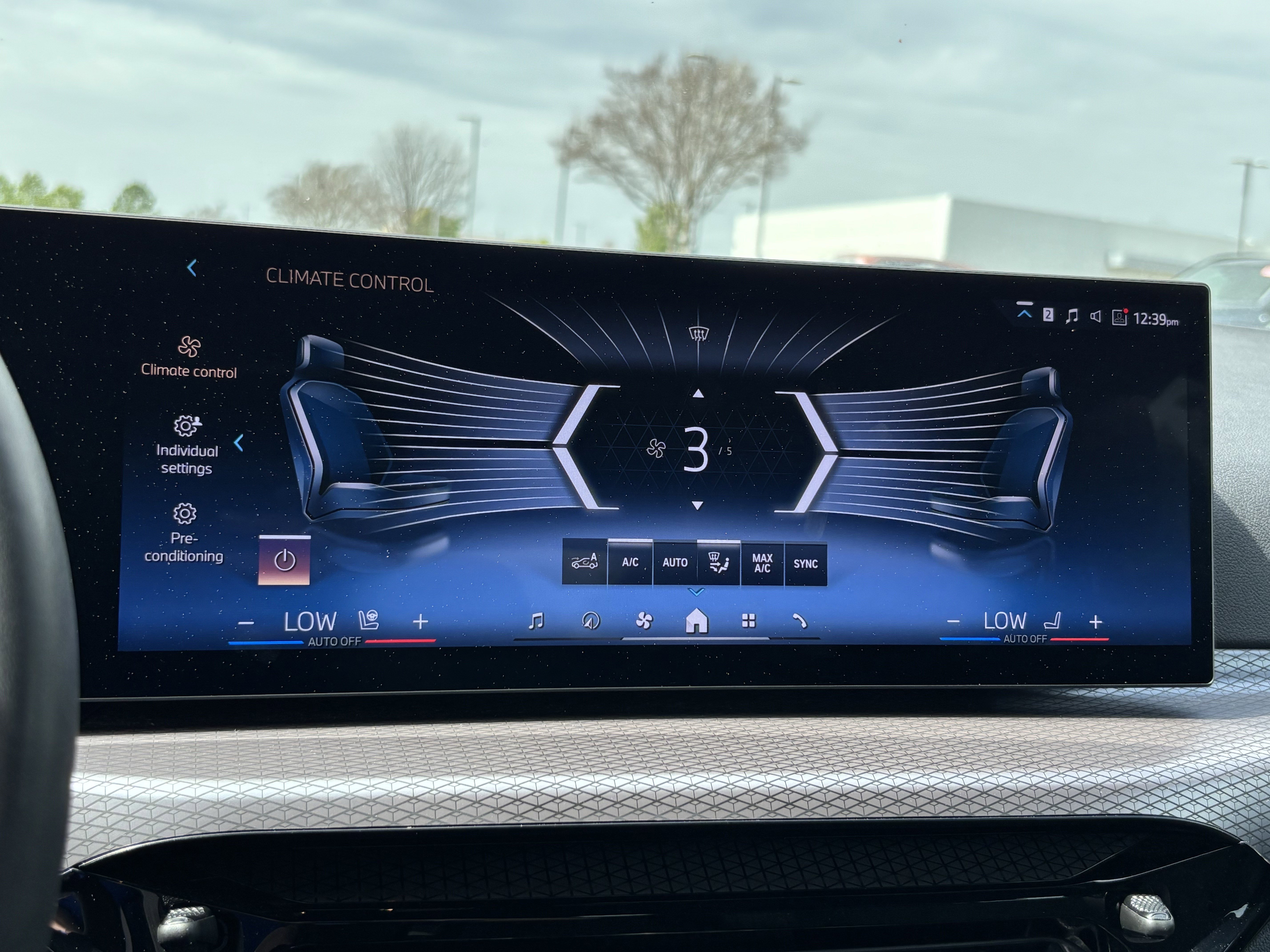 Used 2025 BMW 430i w/ Premium Package image 24