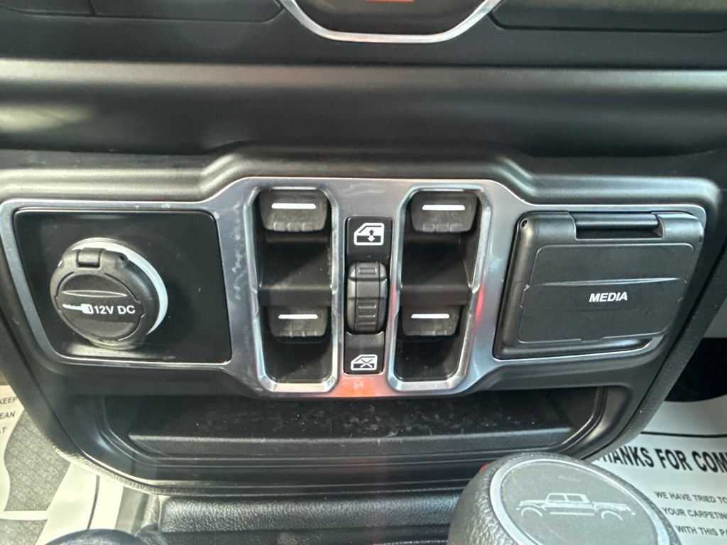 Used 2021 Jeep Gladiator Sport AWD/4WD image 30