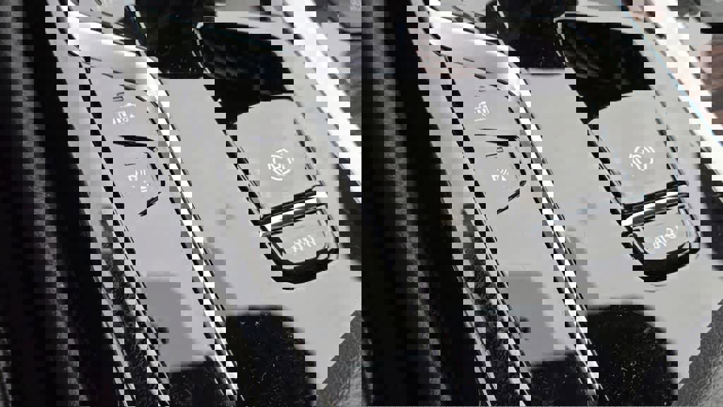 Used 2022 BMW 530e 530e w/ Premium Package image 19