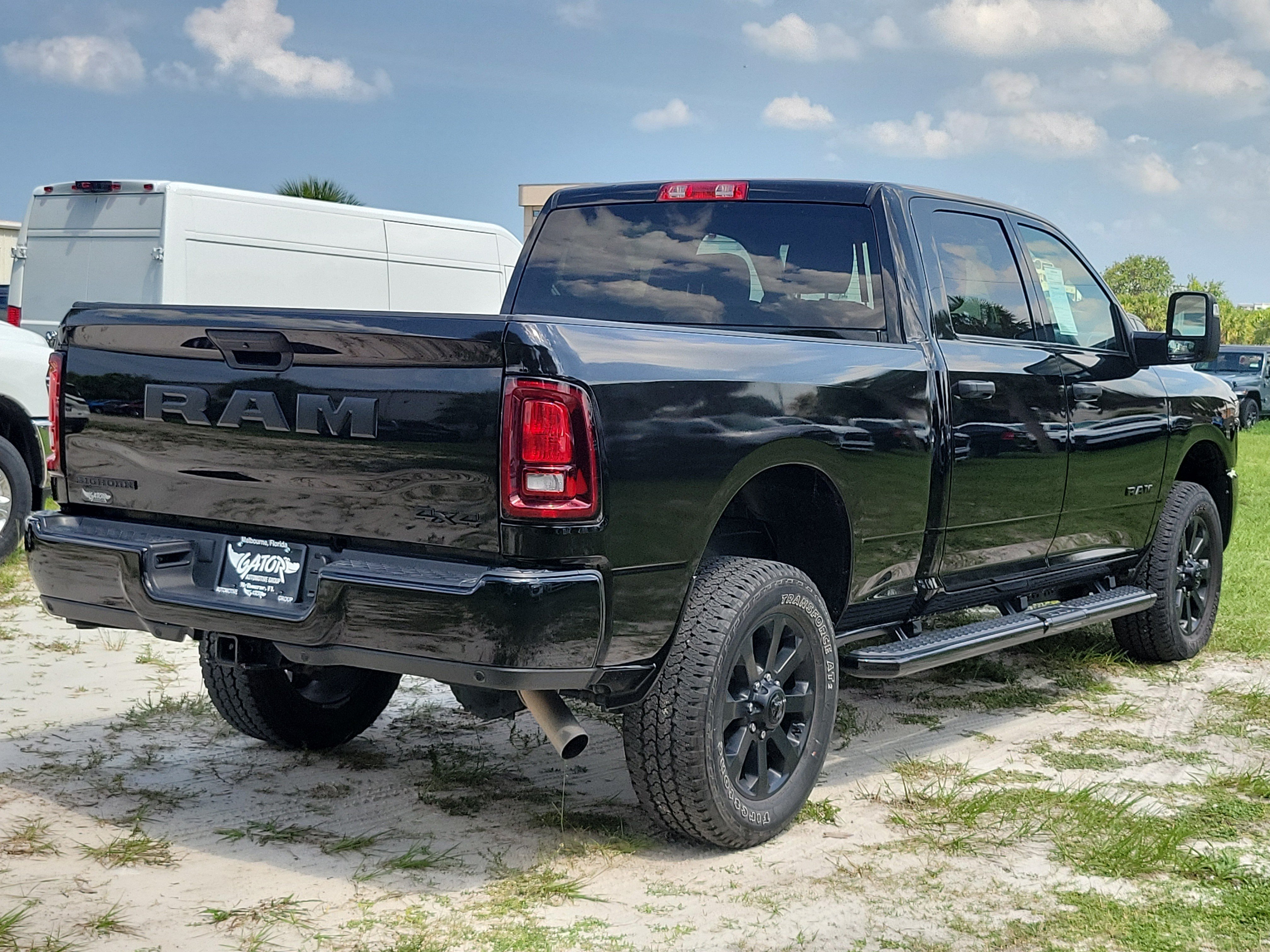 Used 2025 RAM 2500 Big Horn AWD/4WD image 4