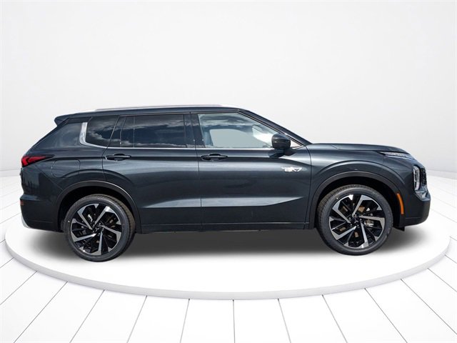New 2025 Mitsubishi Outlander SEL image 3
