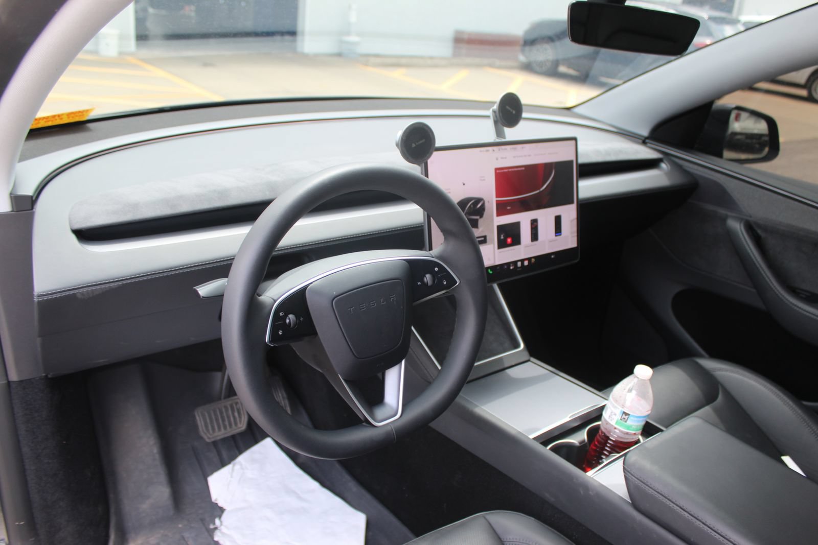Used 2026 Tesla Model Y AWD image 10