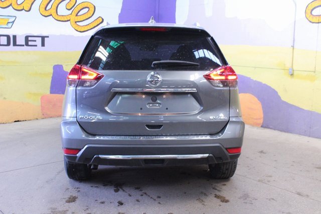 Used 2020 Nissan Rogue SV image 7