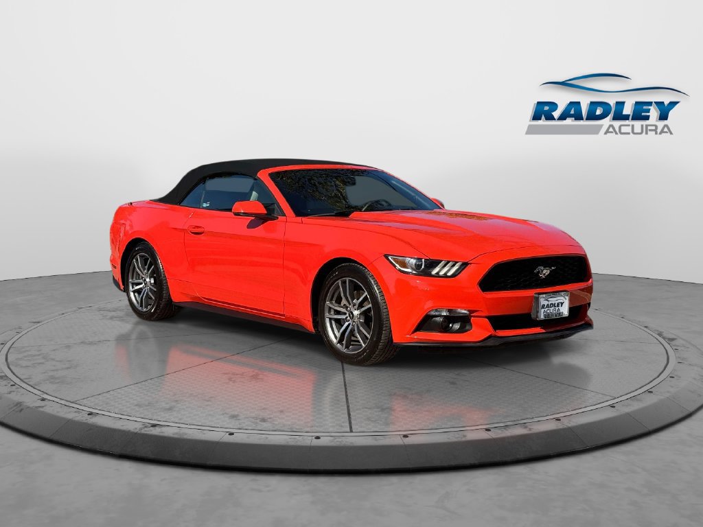 Used 2015 Ford Mustang Premium RWD image 1