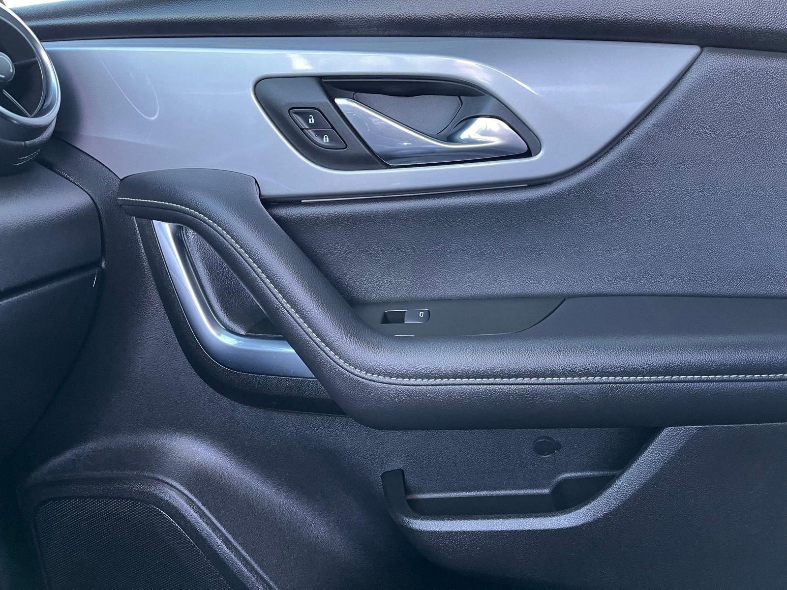 Certified 2024 Chevrolet Blazer LT w/ Midnight/Sport Edition image 40