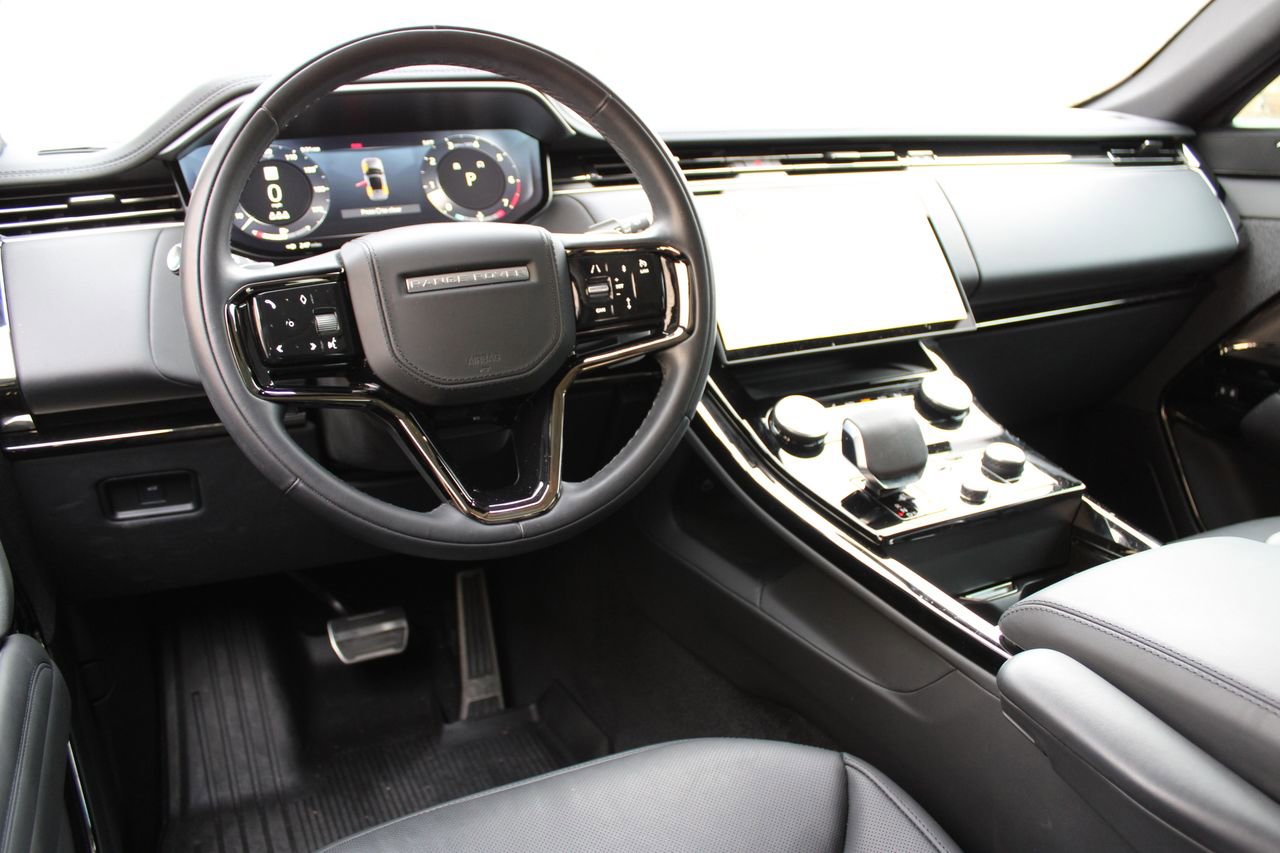 Used 2023 Land Rover Range Rover Sport SE Dynamic image 6