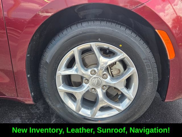 Certified 2018 Chrysler Pacifica Limited FWD image 9