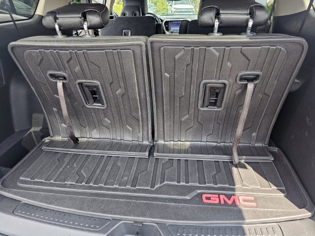 Used 2019 GMC Acadia Denali w/ Technology Package FWD image 15