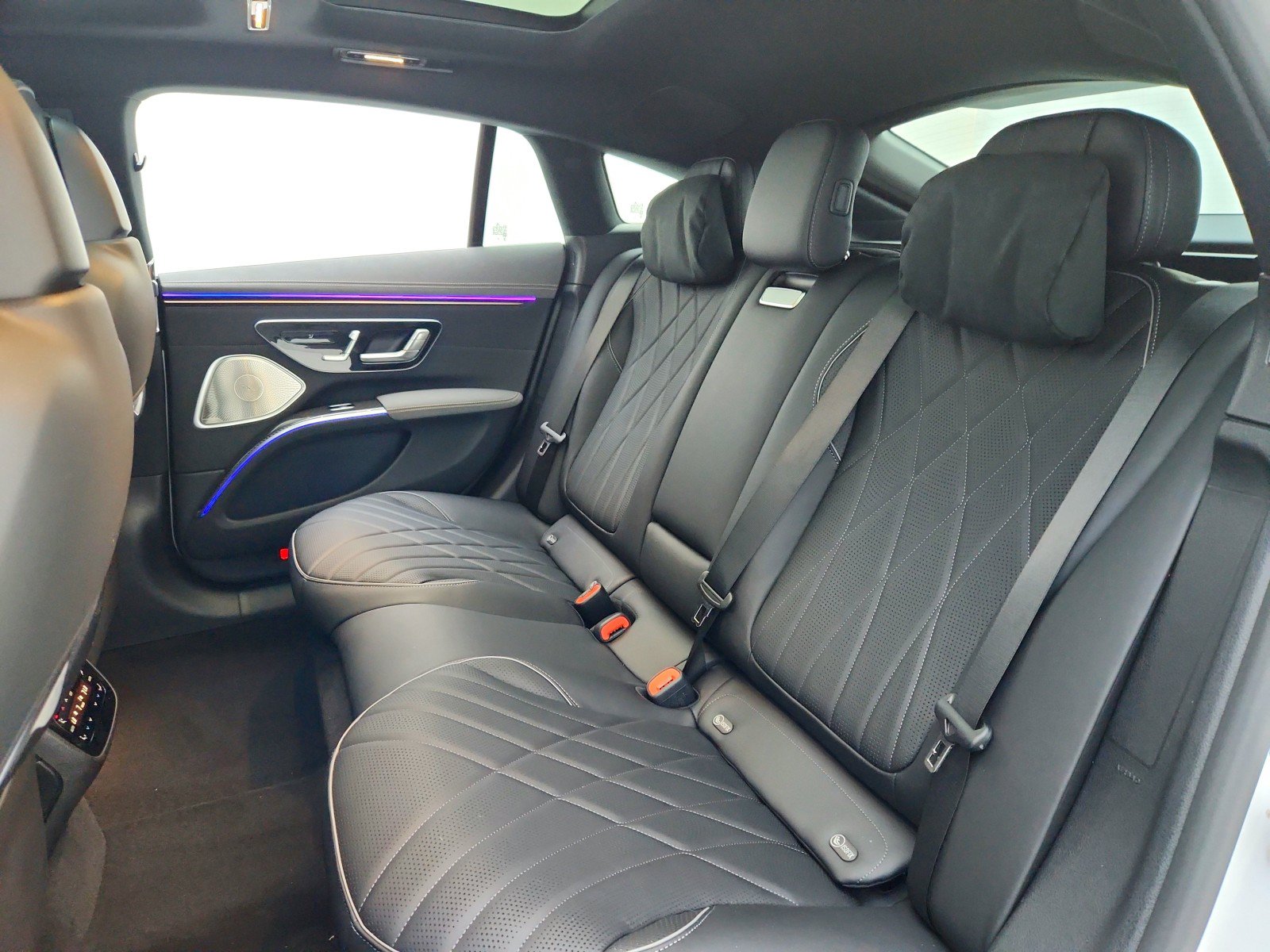 New 2026 Mercedes-Benz EQS 580 4MATIC Sedan image 18