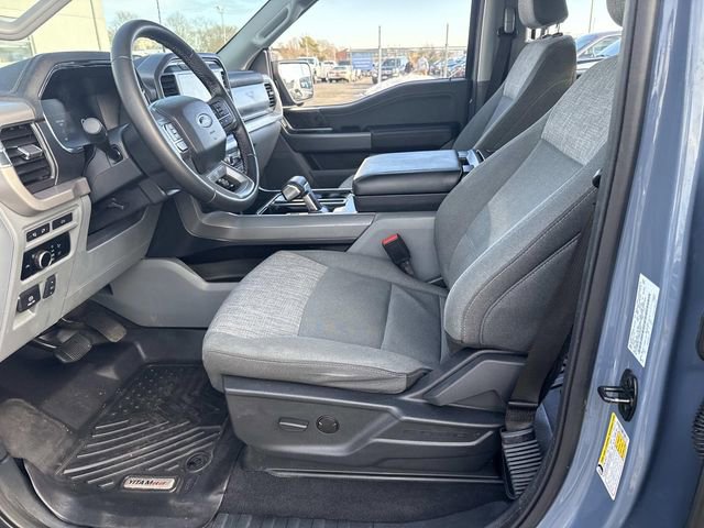 Used 2023 Ford F150 Lightning XLT image 25