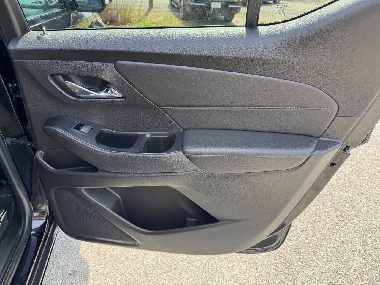 Used 2018 Chevrolet Traverse RS w/ LPO, Floor Liner Package image 46