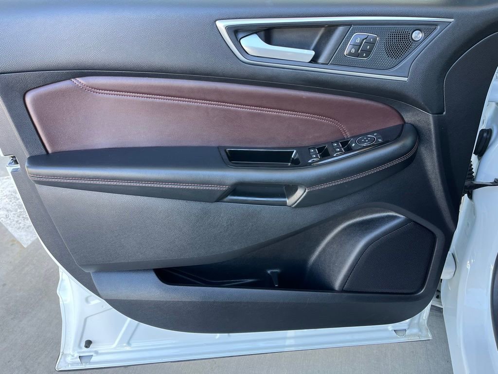 Used 2020 Ford Edge Titanium w/ Equipment Group 301A image 20