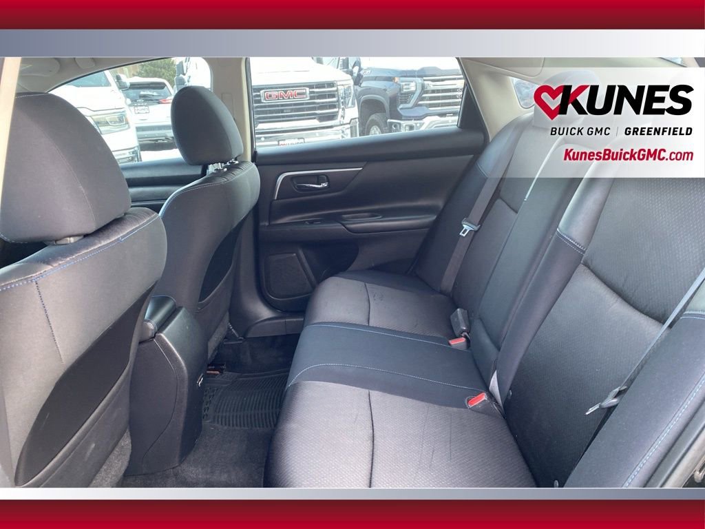 Used 2017 Nissan Altima 2.5 SR w/ Midnight Edition Package image 31