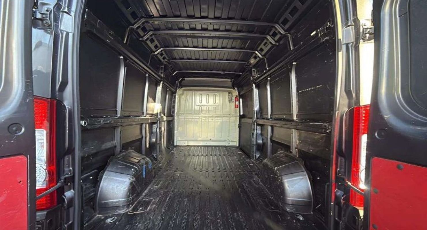 Used 2020 RAM ProMaster 2500 image 16