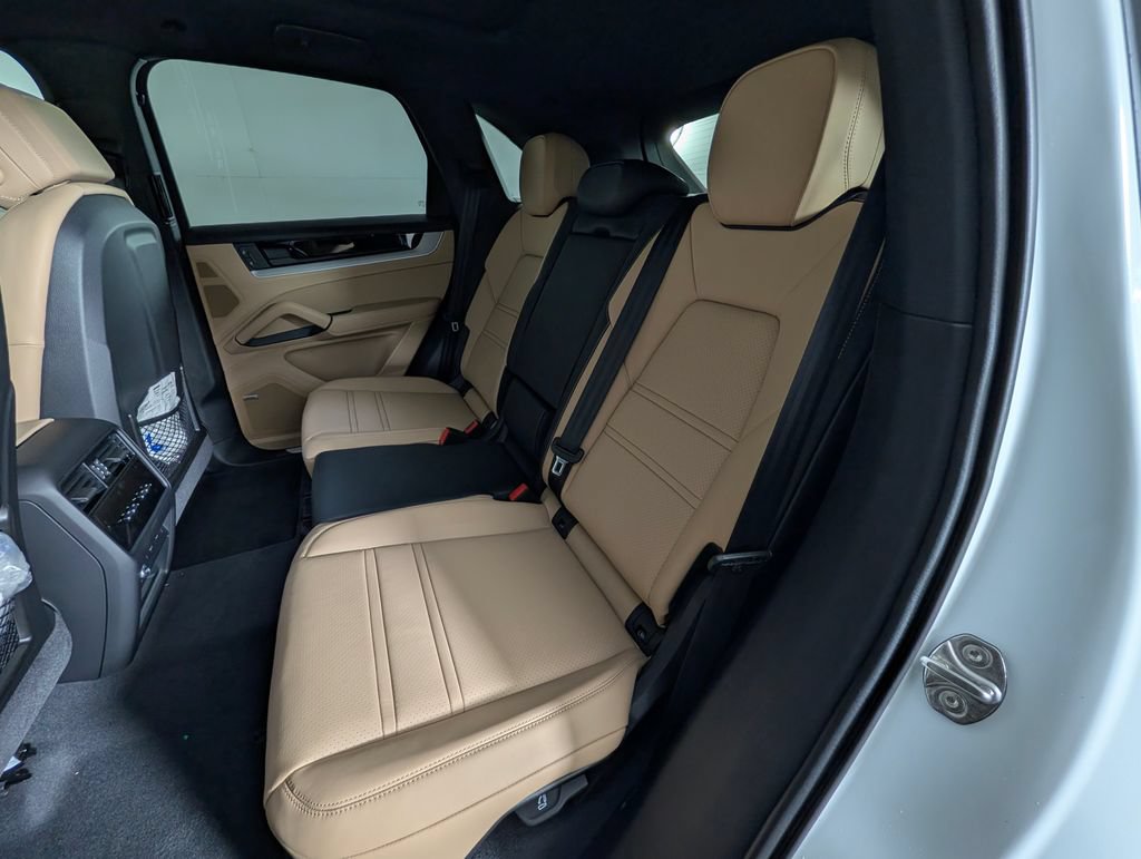 New 2026 Porsche Cayenne AWD/4WD image 24
