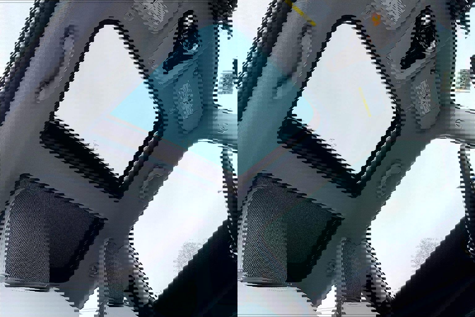 Certified 2025 MINI Cooper 2-Door Hardtop image 22