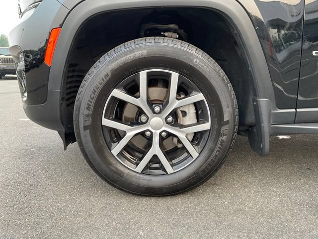 Used 2024 Jeep Grand Cherokee Limited AWD/4WD image 33