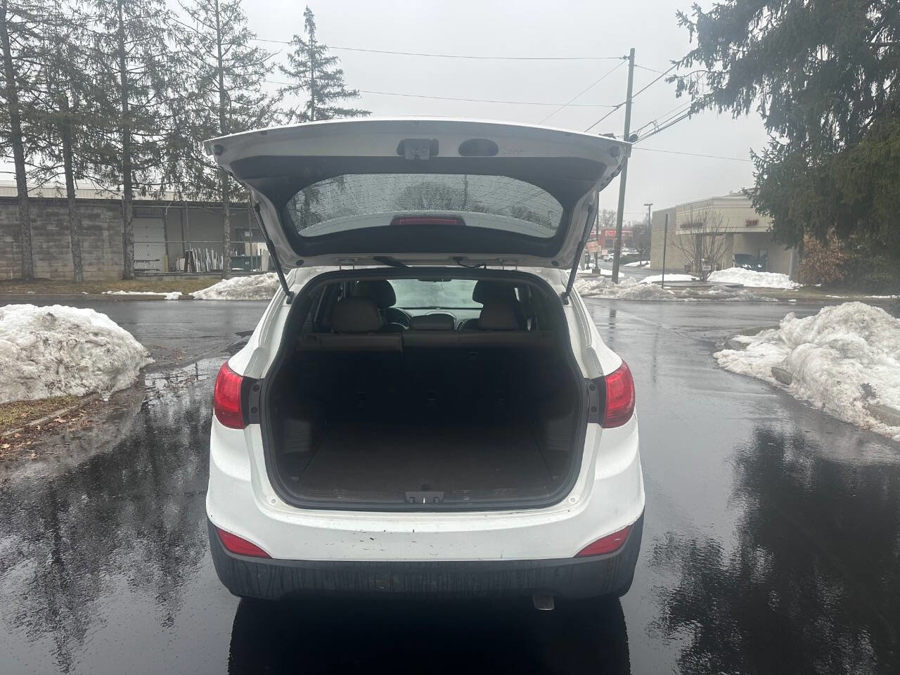 Used 2014 Hyundai Tucson SE image 6