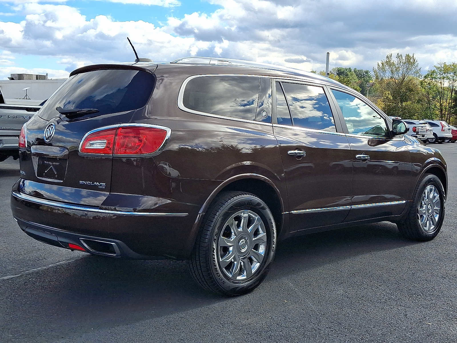 Used 2017 Buick Enclave Leather image 7