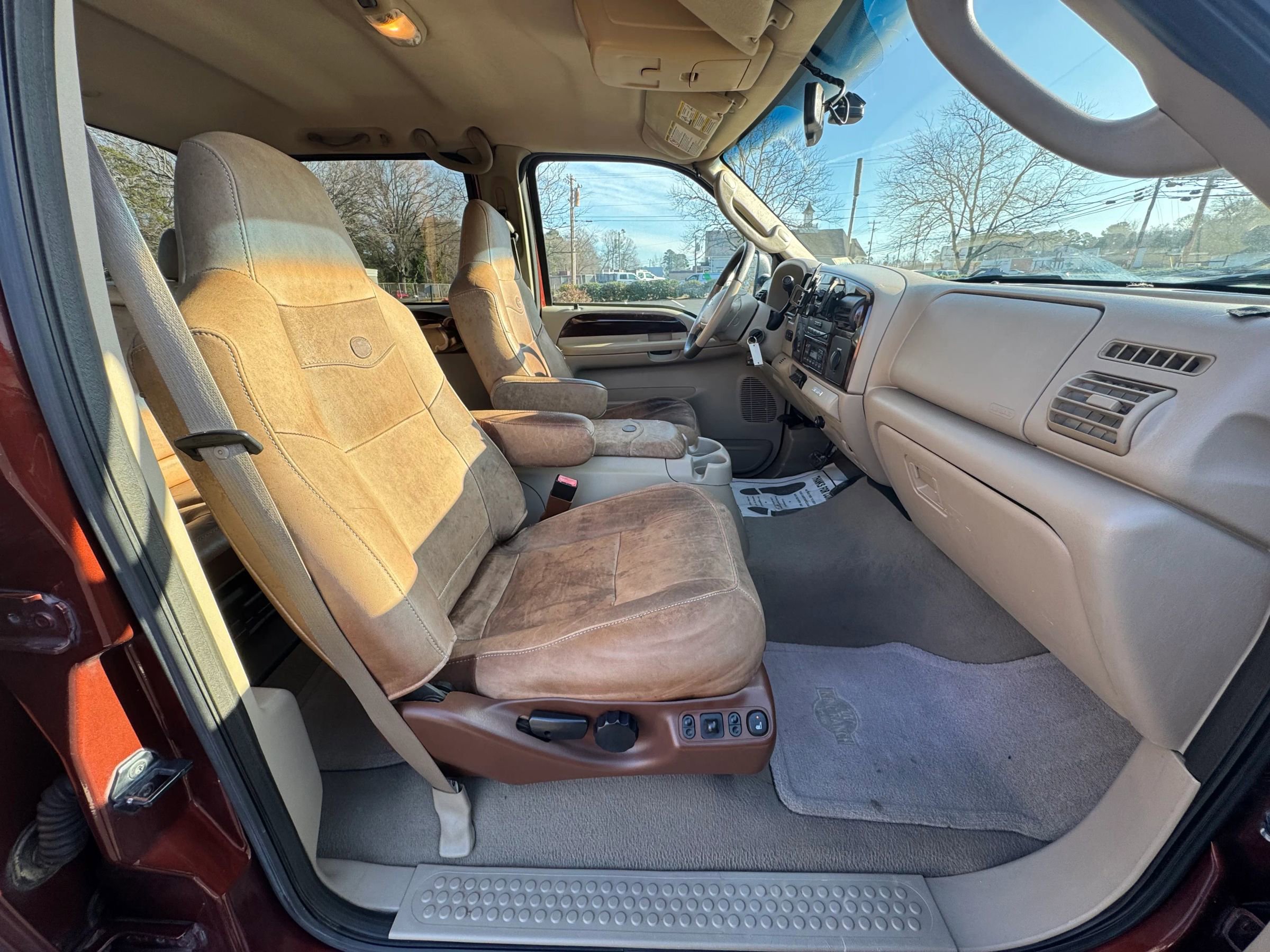 Used 2006 Ford F350 King Ranch AWD/4WD image 22