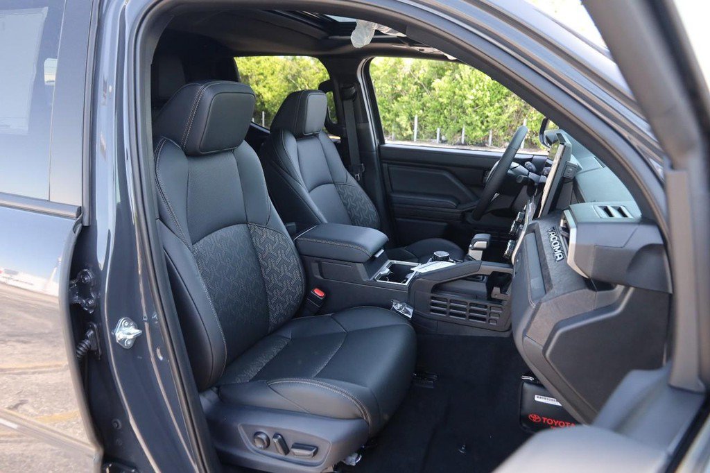 New 2026 Toyota Tacoma Limited AWD/4WD image 23