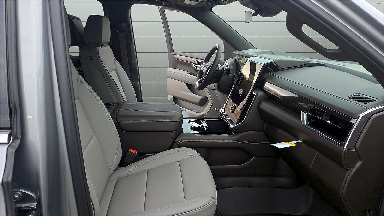 New 2026 GMC Yukon XL Elevation w/ Elevation Premium Package AWD/4WD image 24
