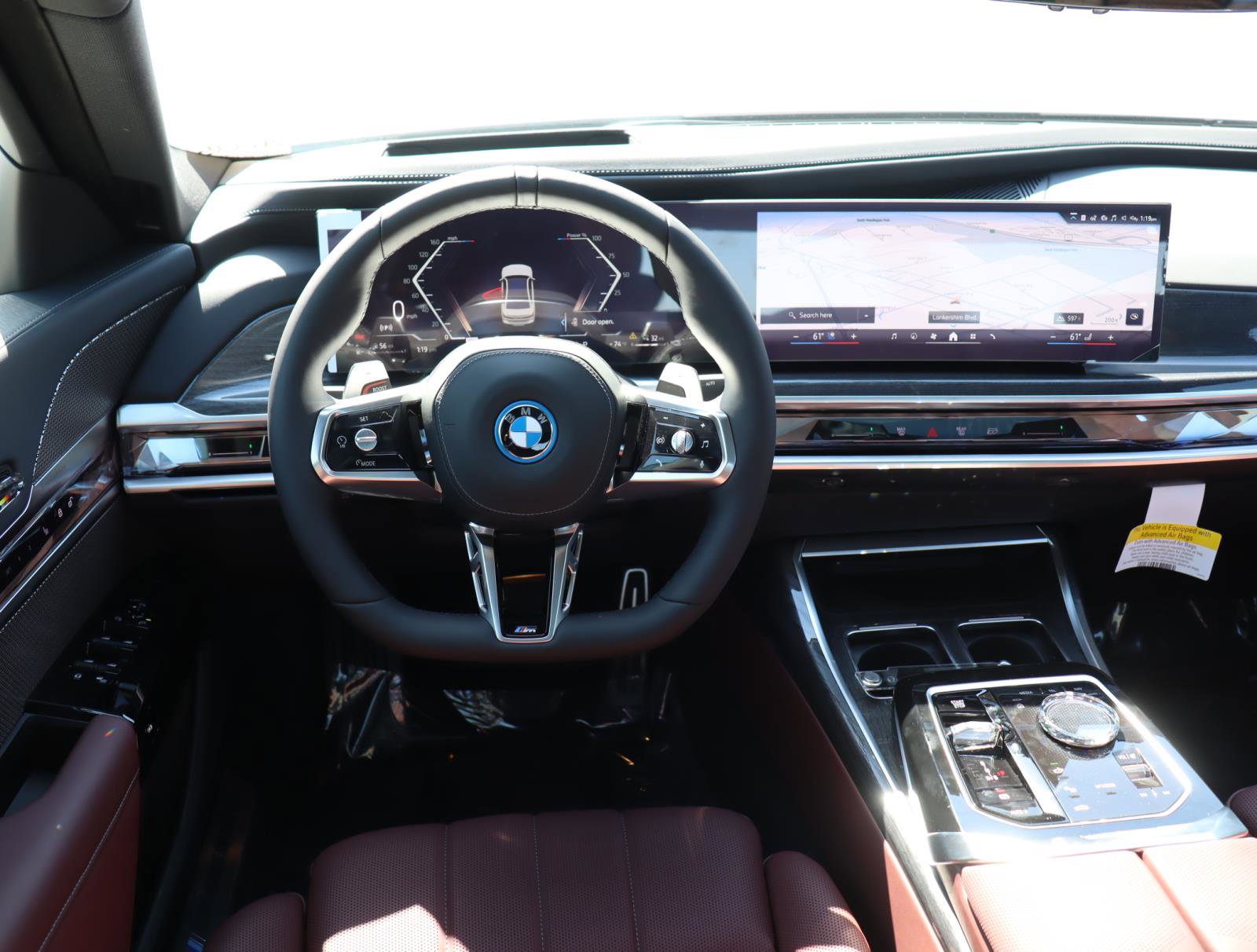 New 2026 BMW 750e xDrive image 11