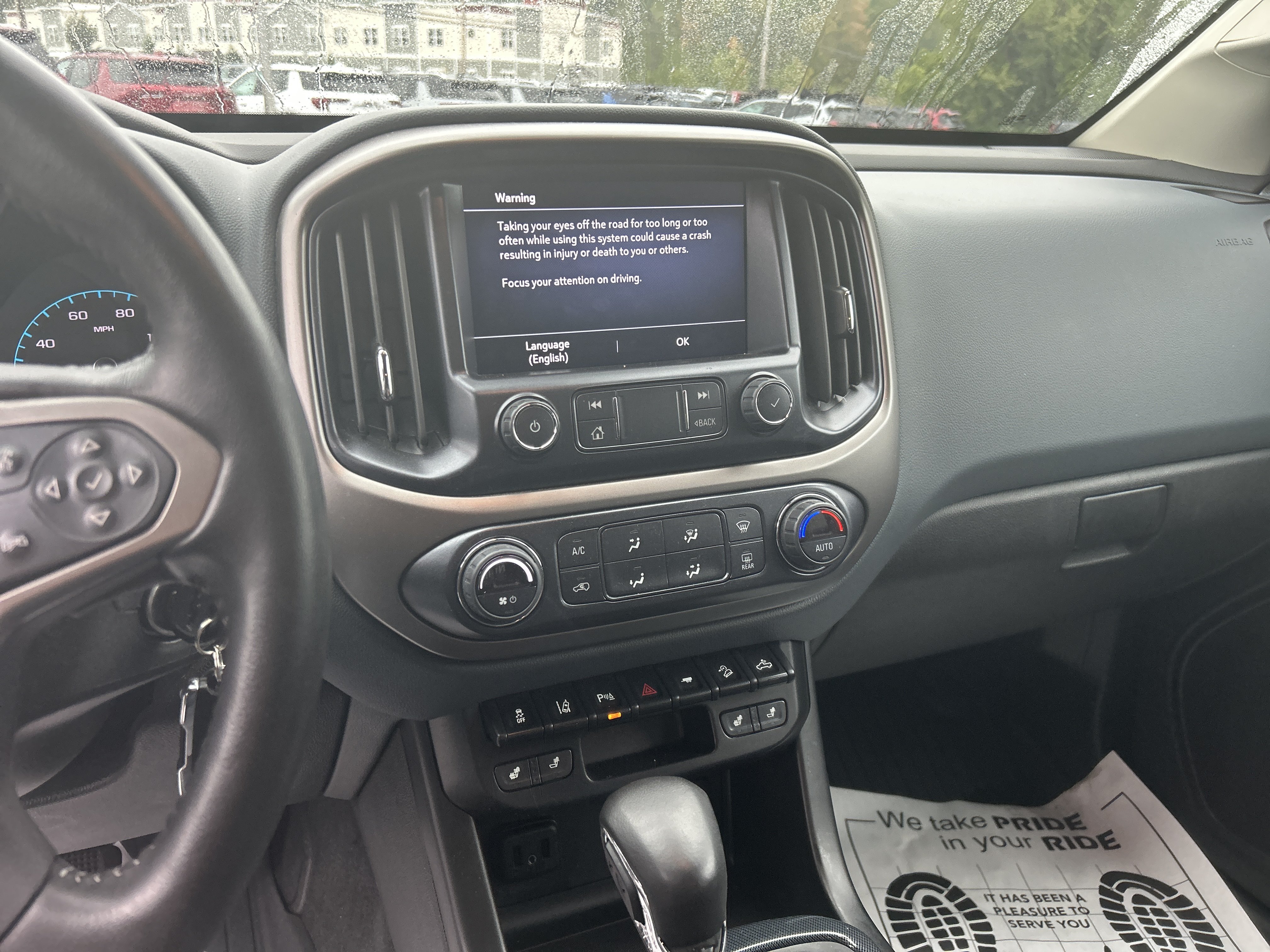 Used 2022 Chevrolet Colorado Z71 w/ Z71 Midnight Edition AWD/4WD image 23