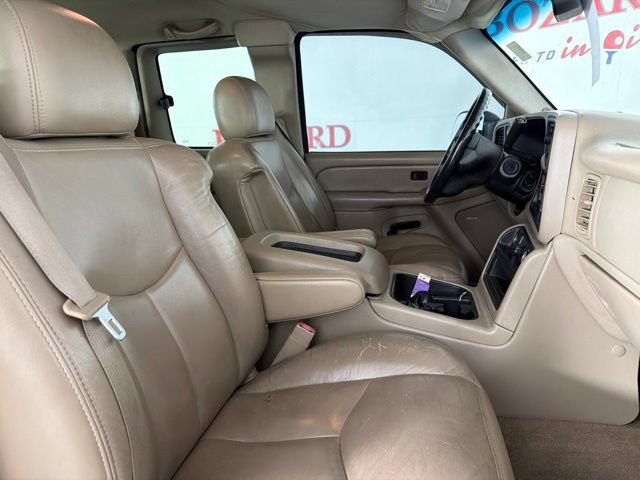Used 2005 Chevrolet Silverado 2500 LS w/ Heavy-Duty Power Package AWD/4WD image 16