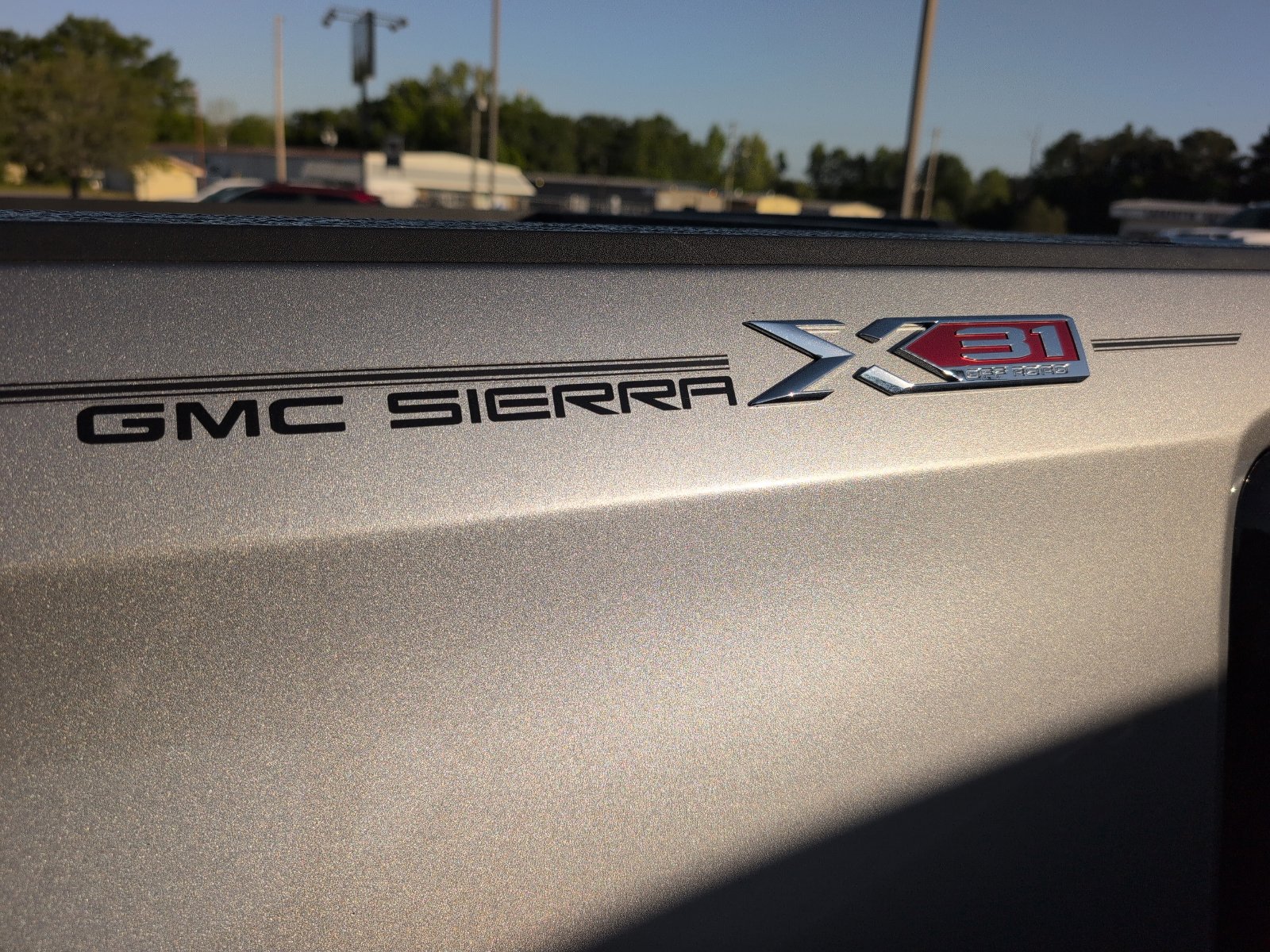 Used 2023 GMC Sierra 1500 SLT w/ SLT Premium Plus Package image 4