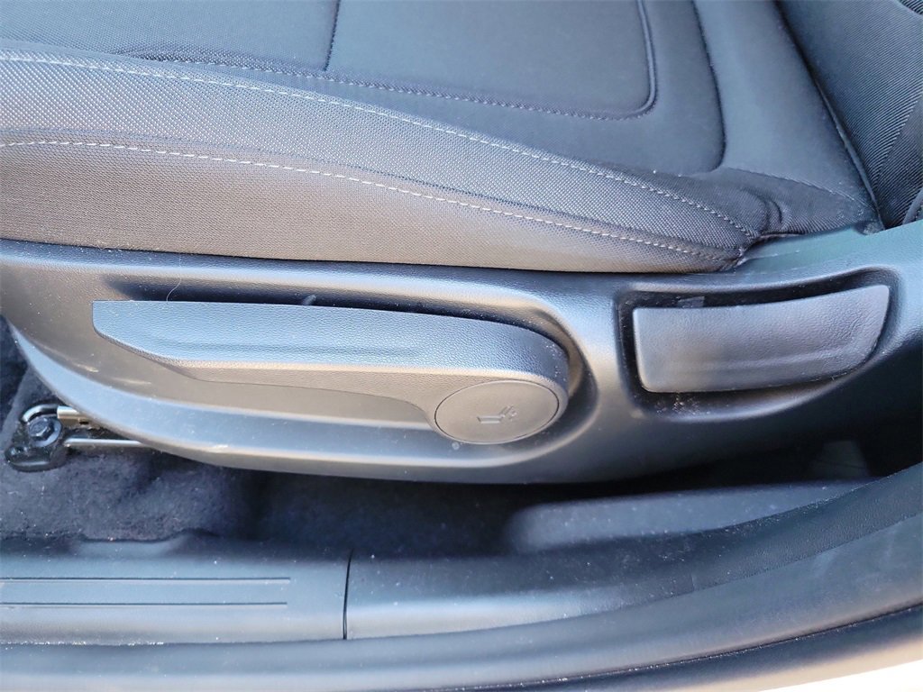 Used 2025 Hyundai Tucson SE image 19