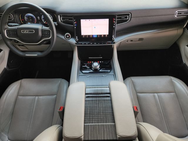 Certified 2024 Jeep Wagoneer Series II AWD/4WD image 24