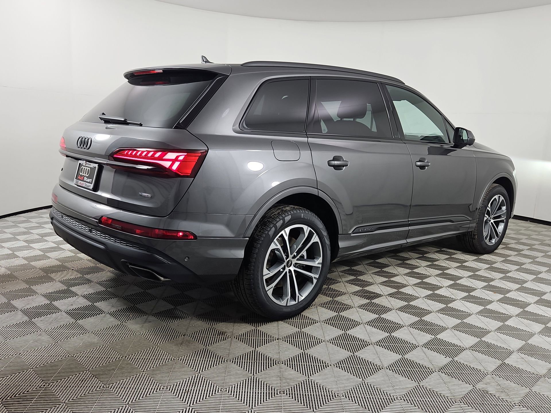New 2026 Audi Q7 2.0T Premium image 7