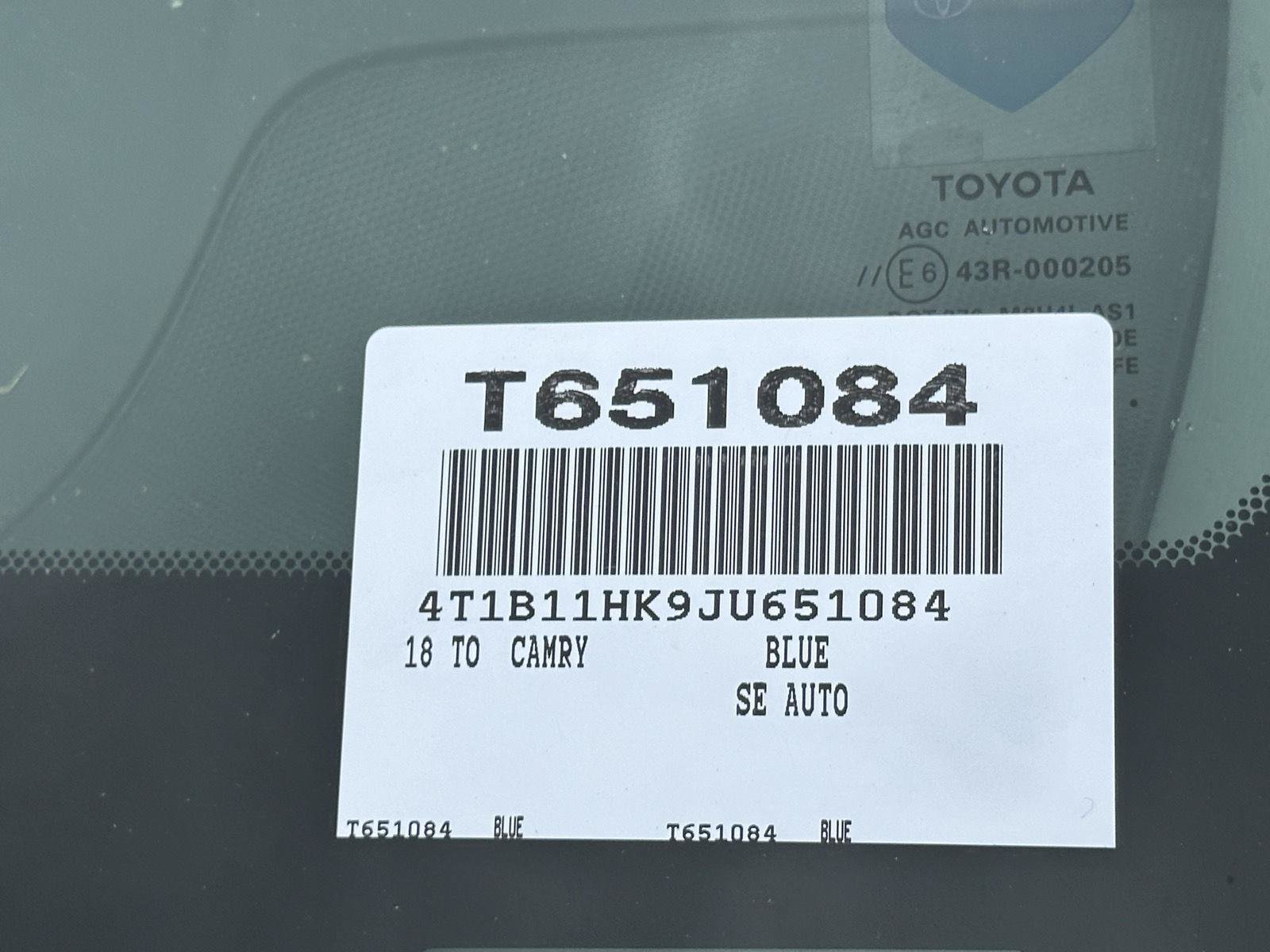 Used 2018 Toyota Camry SE w/ Audio Package FWD image 14