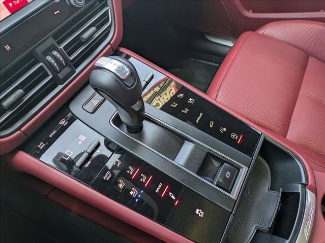Used 2024 Porsche Macan S AWD/4WD image 12