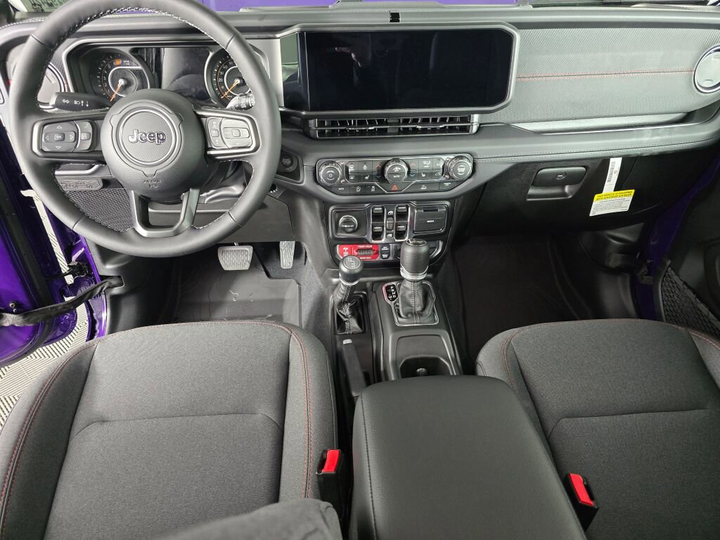 New 2026 Jeep Wrangler Unlimited Rubicon w/ Steel Bumper Group image 17