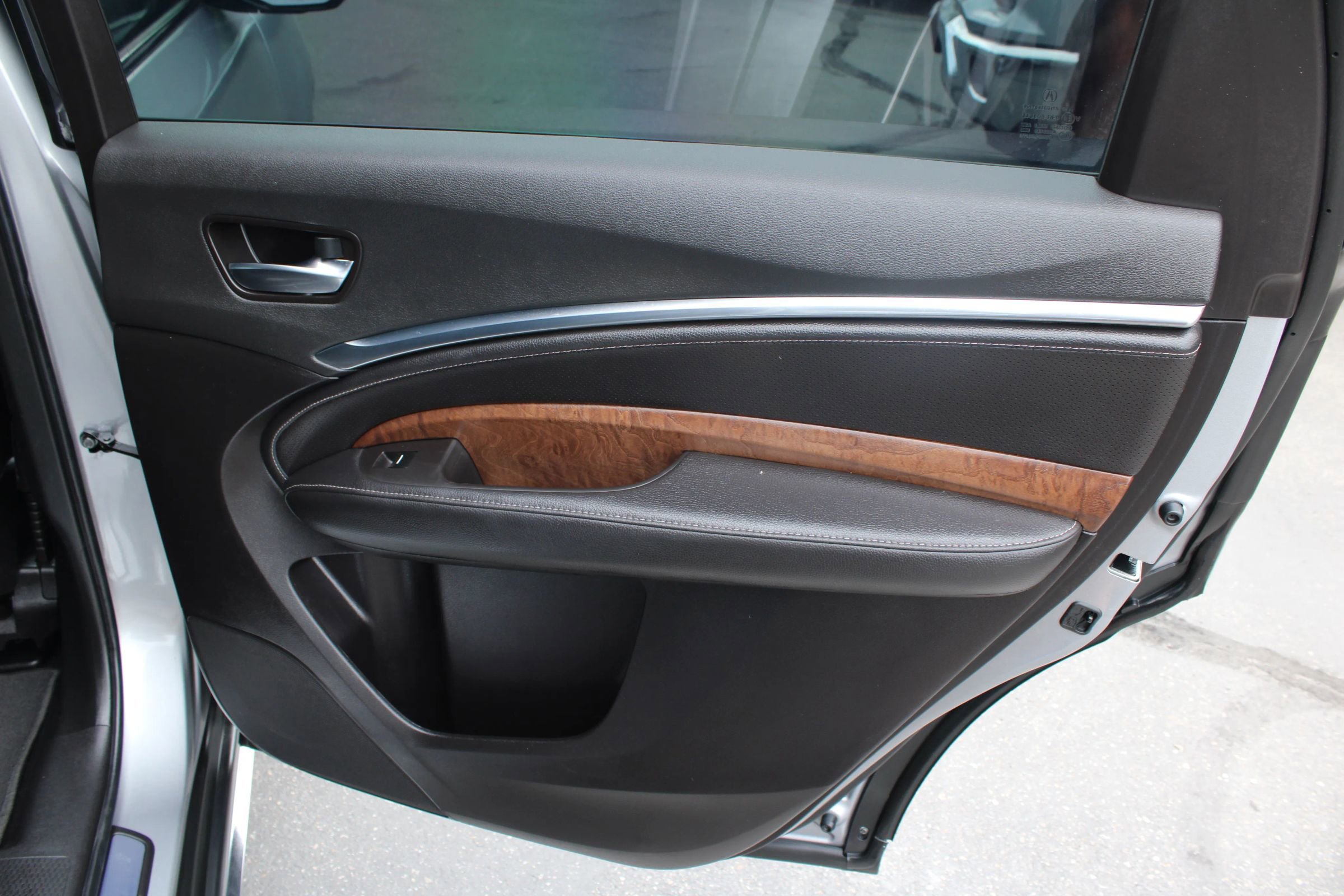 Used 2020 Acura MDX SH-AWD w/Technology Pkg Sport image 35