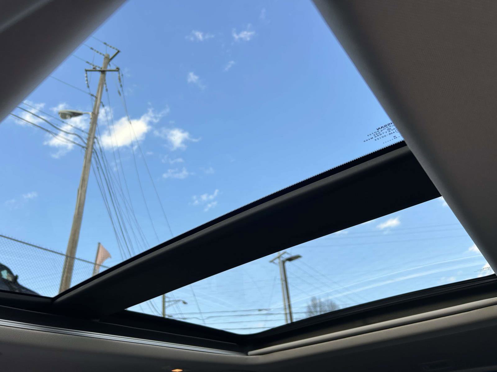 Used 2024 Nissan Rogue SV w/ SV Premium Package image 11