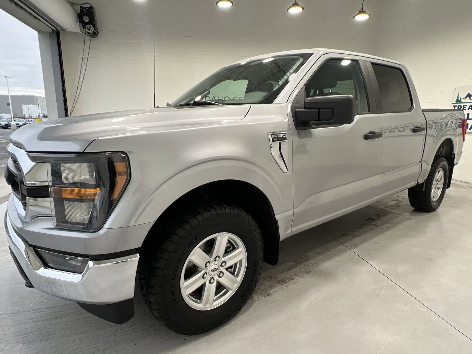 Used 2023 Ford F150 XLT image 4