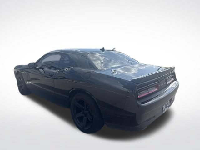 Used 2020 Dodge Challenger SXT RWD image 8