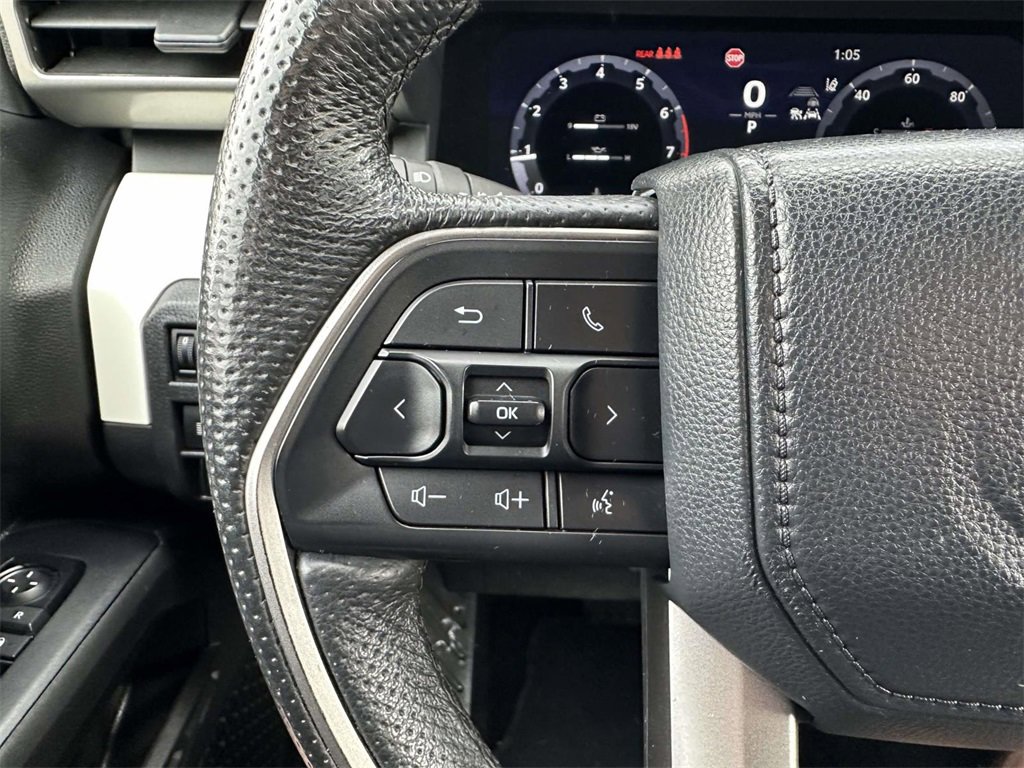 Used 2024 Toyota Tacoma TRD Off-Road image 9